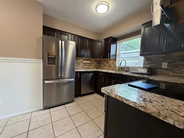 Listing Photo 7