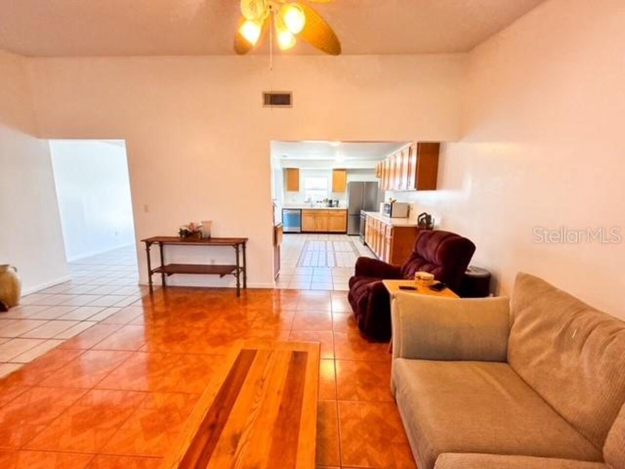 Listing Photo 9