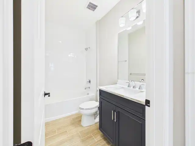 Listing Photo 16