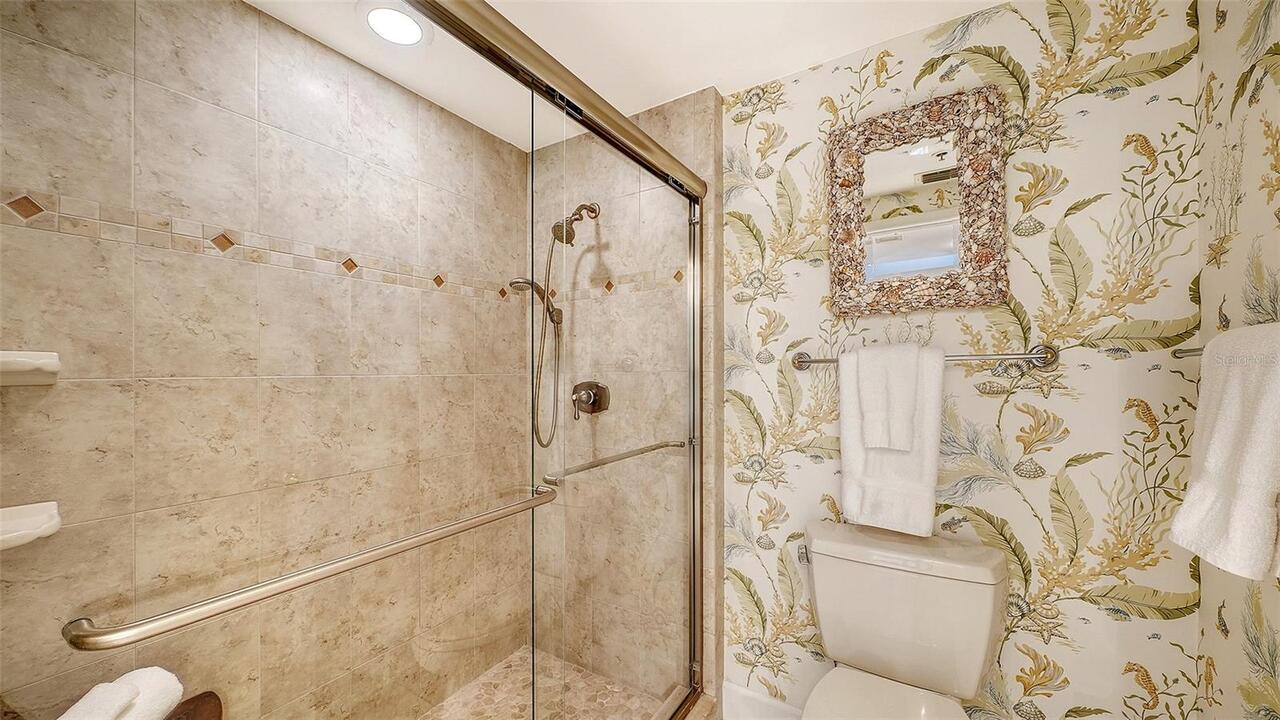 Listing Photo 17
