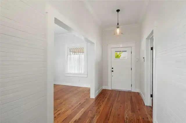 Listing Photo 14