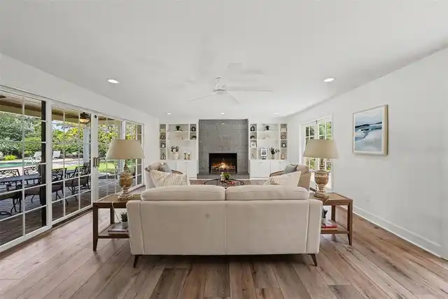 Listing Photo 17