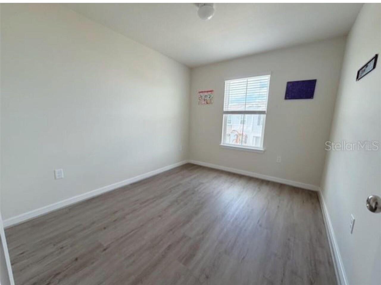 Listing Photo 14