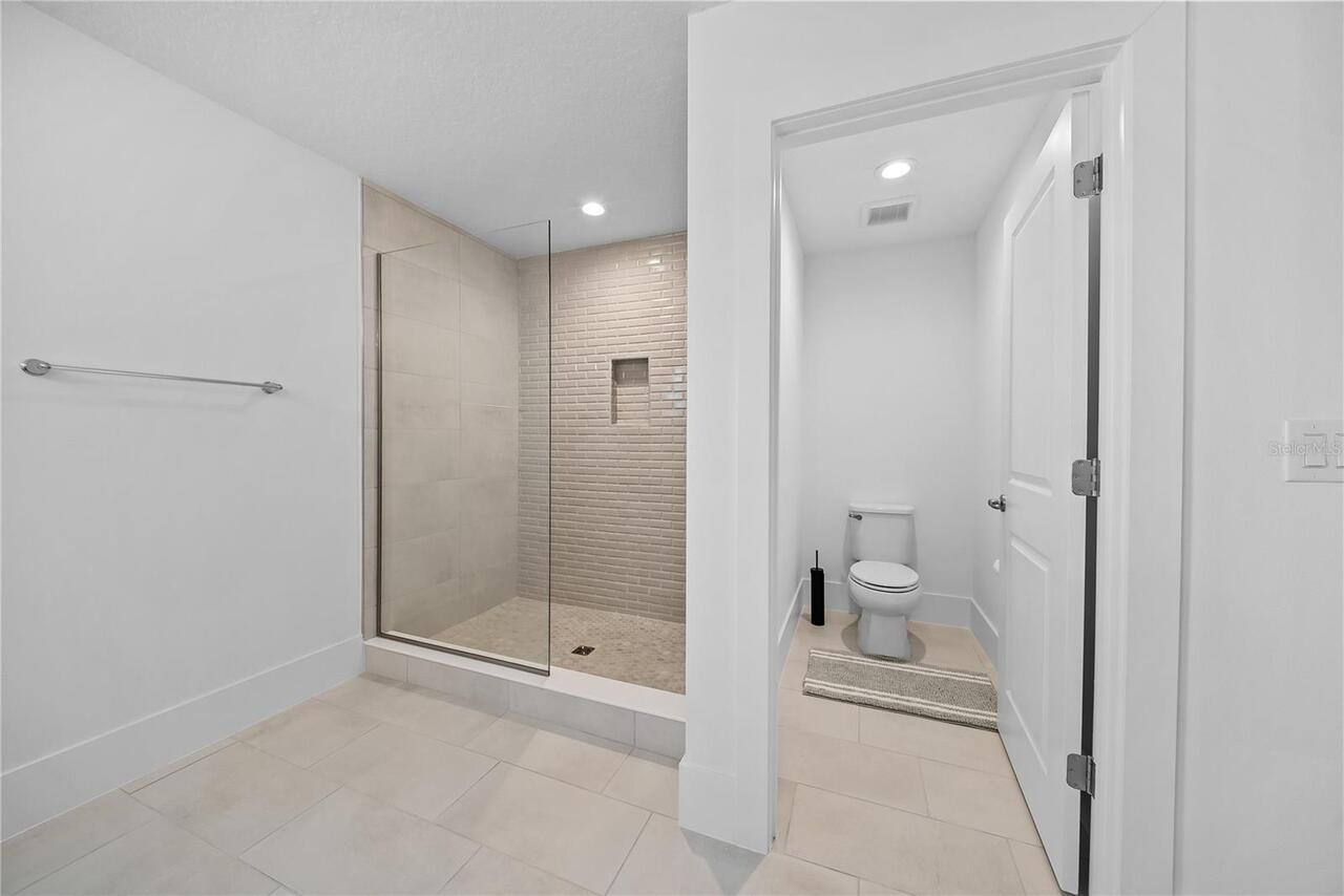 Listing Photo 44