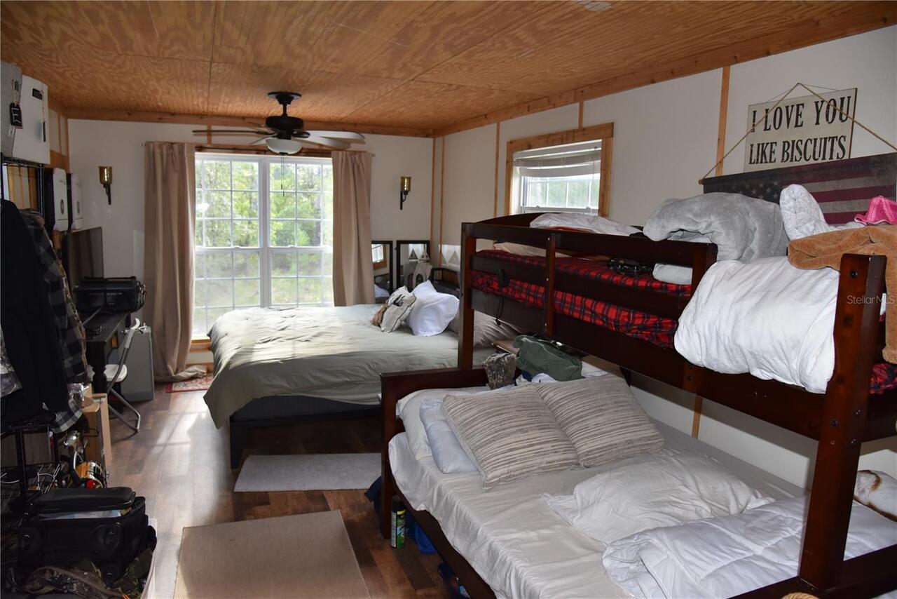 Listing Photo 15