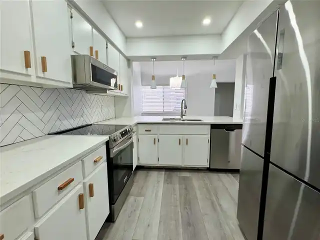 Listing Photo 13