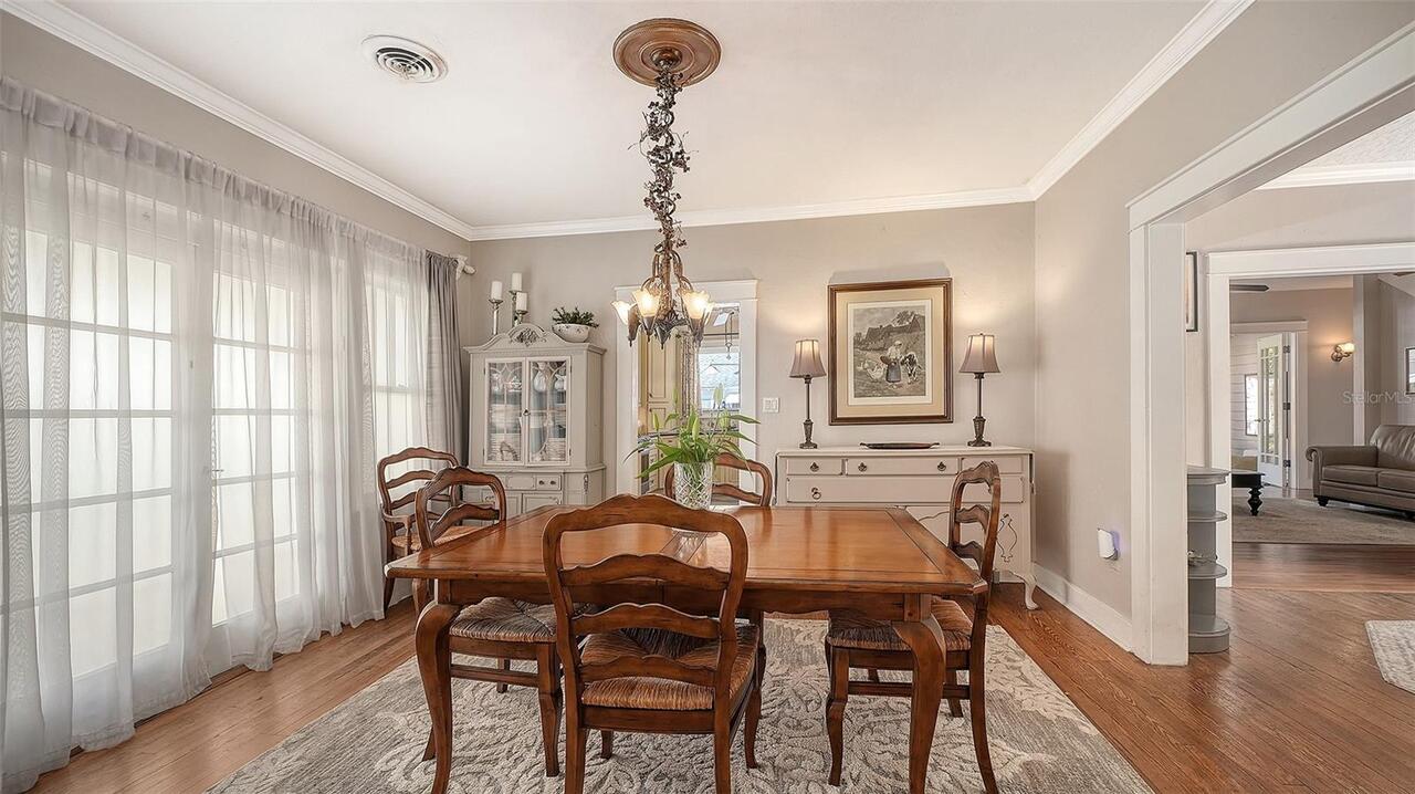 Listing Photo 8