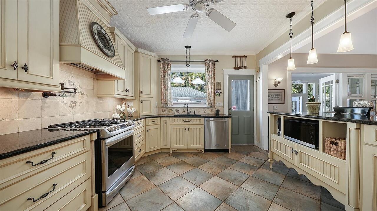 Listing Photo 19