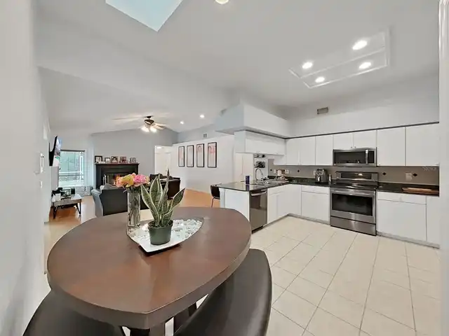Listing Photo 22