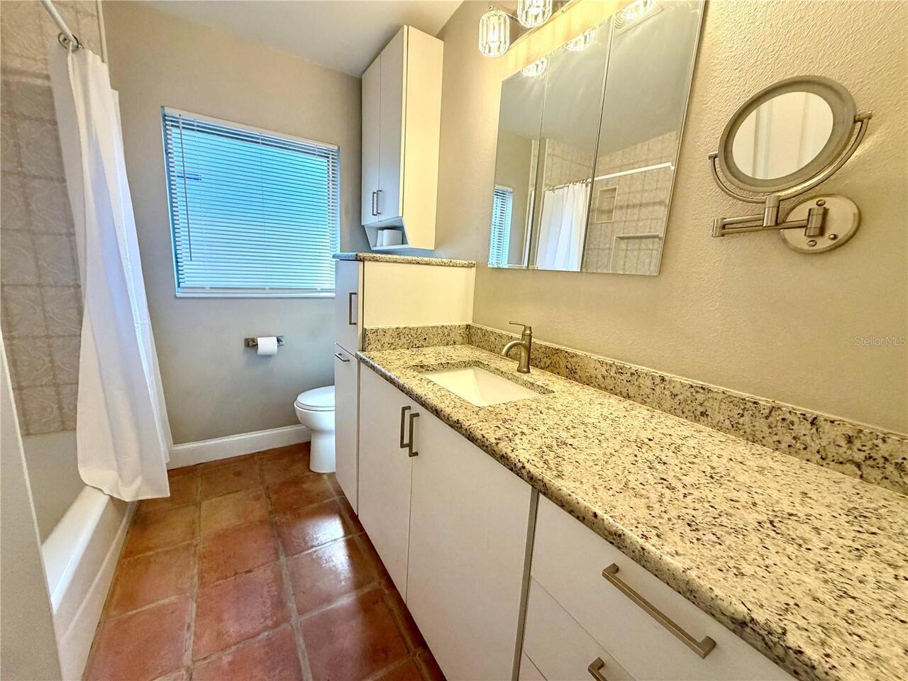 Listing Photo 16