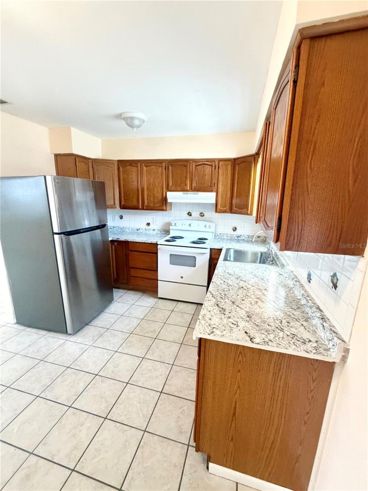Listing Photo 16