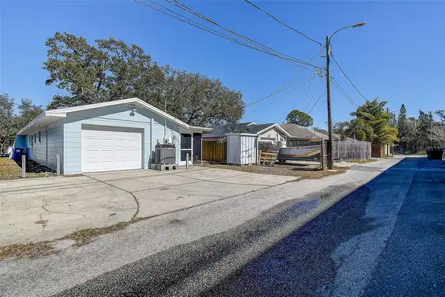 Listing Photo 38