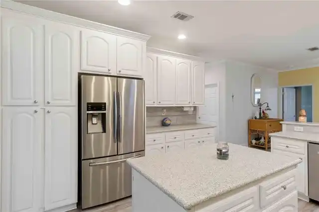 Listing Photo 18