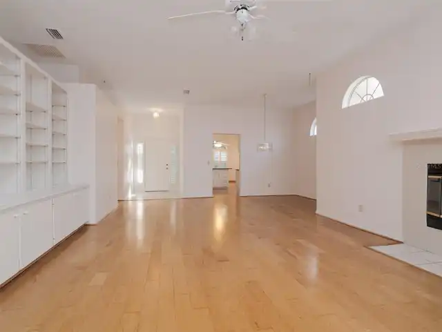 Listing Photo 7