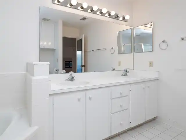 Listing Photo 23
