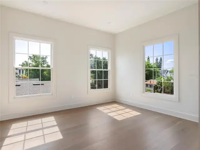 Listing Photo 33