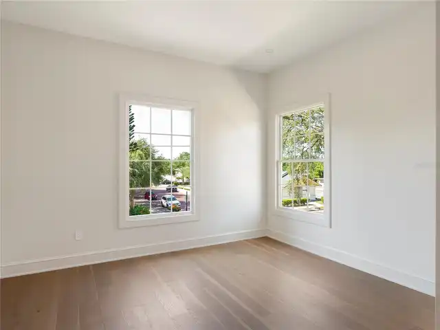 Listing Photo 34