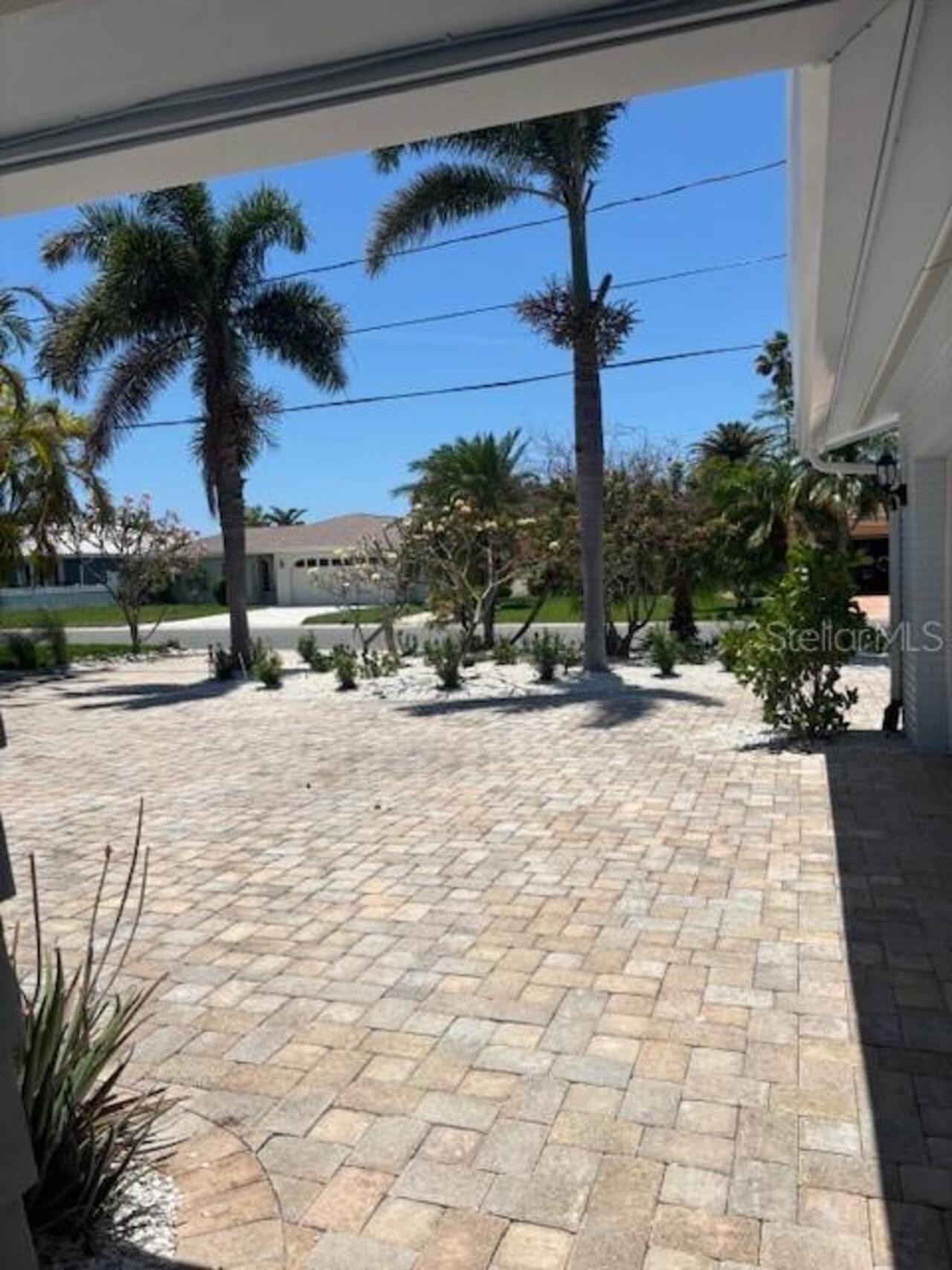 Listing Photo 6