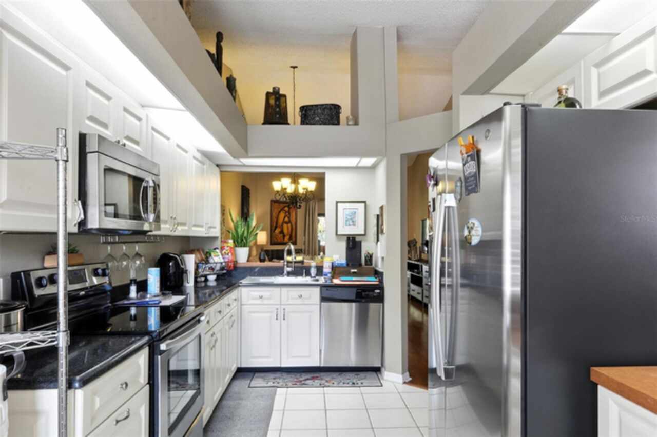 Listing Photo 10