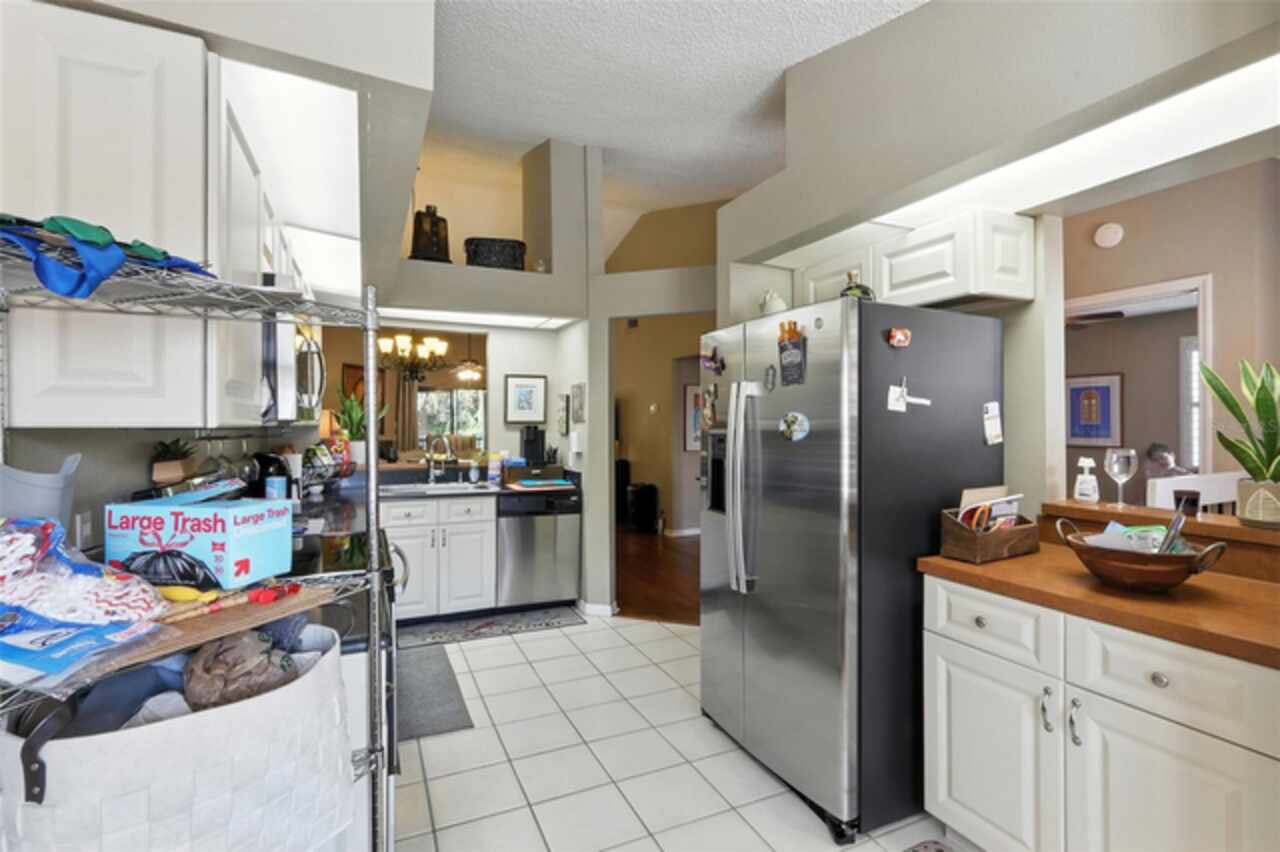 Listing Photo 11