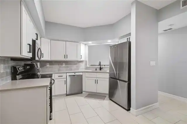 Listing Photo 9