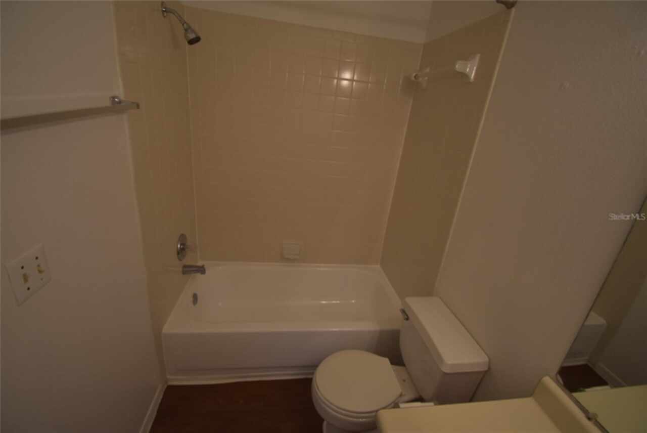 Listing Photo 10