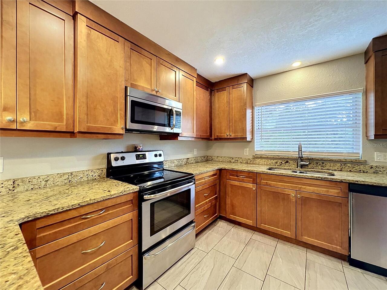 Listing Photo 7