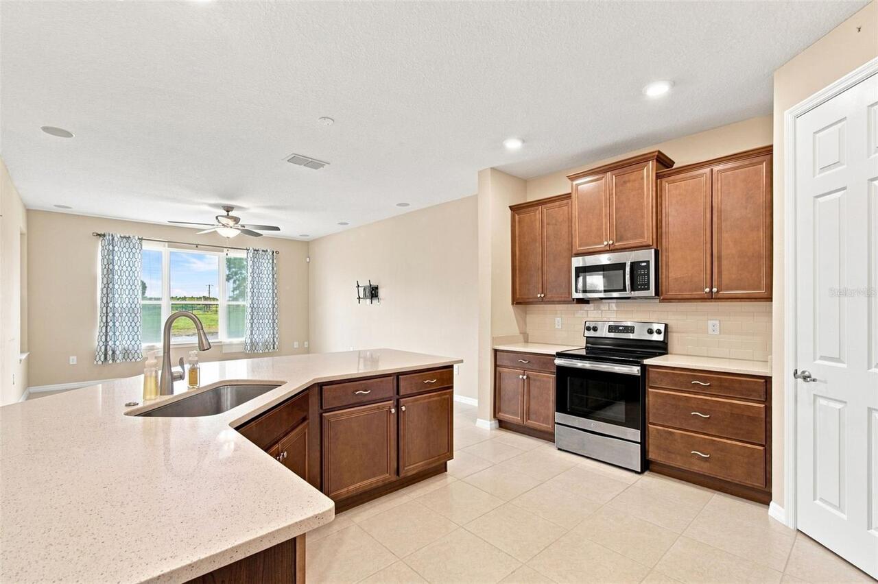 Listing Photo 16