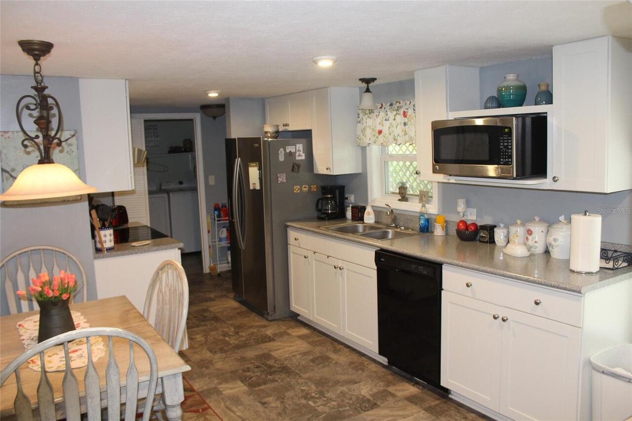 Listing Photo 10