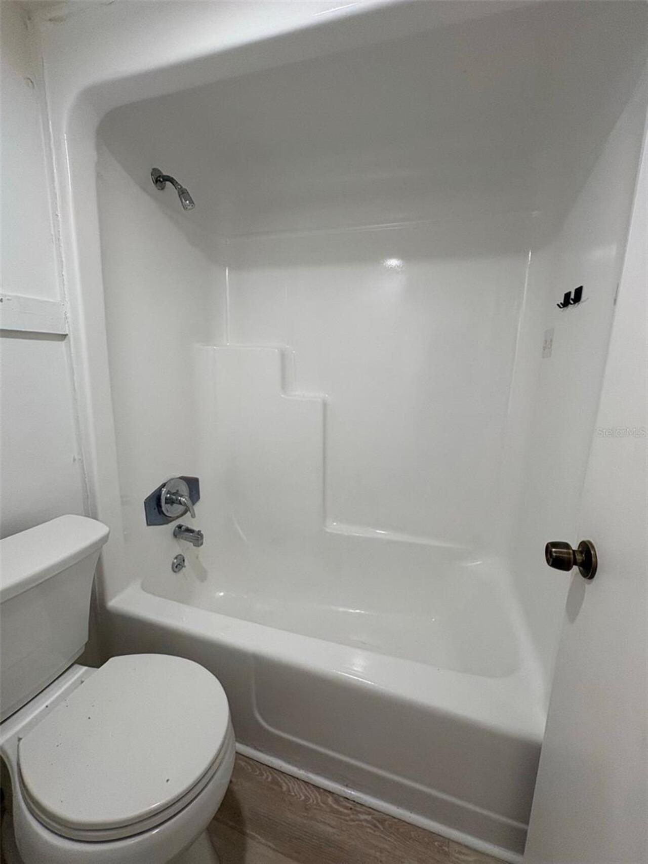 Listing Photo 17