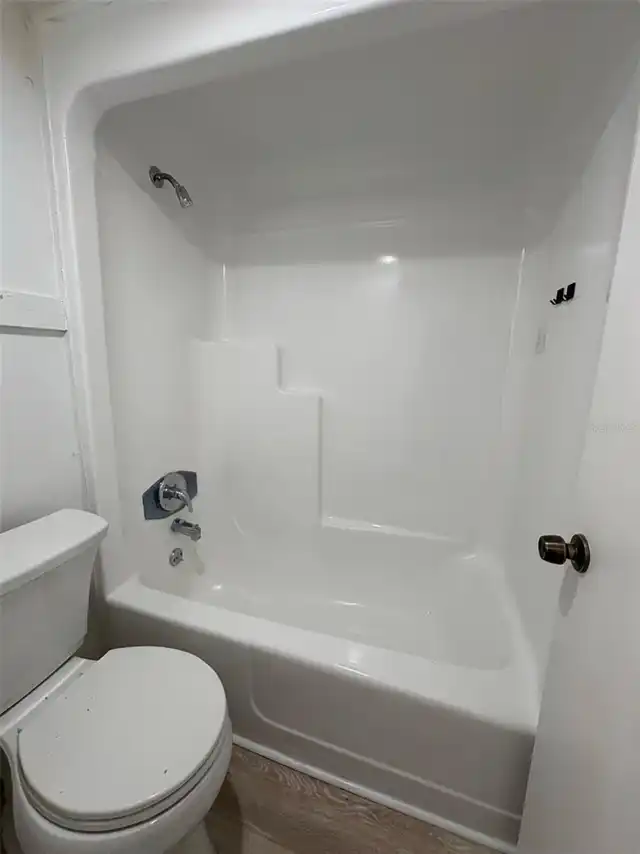 Listing Photo 20