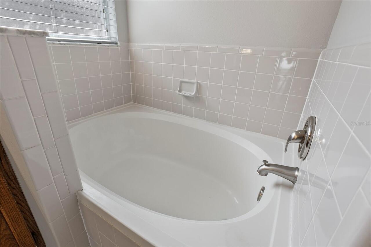 Listing Photo 34