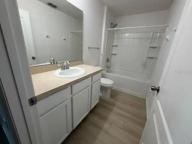 Listing Photo 28