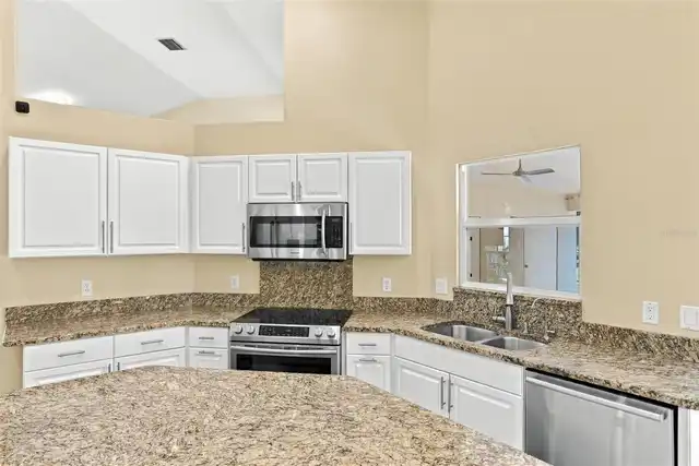 Listing Photo 7
