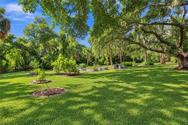 Listing Photo 29