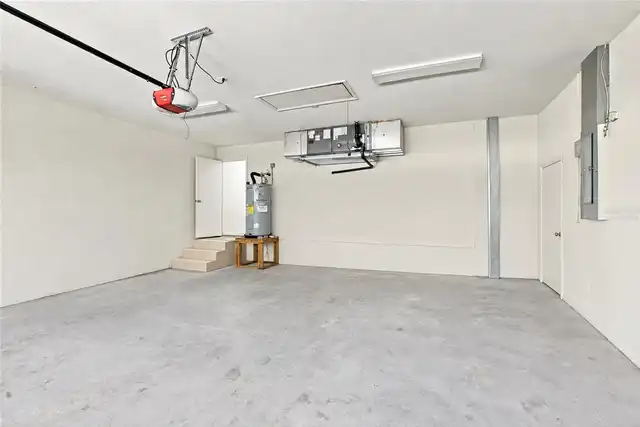 Listing Photo 32