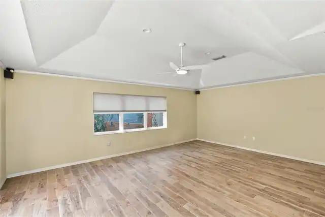 Listing Photo 43