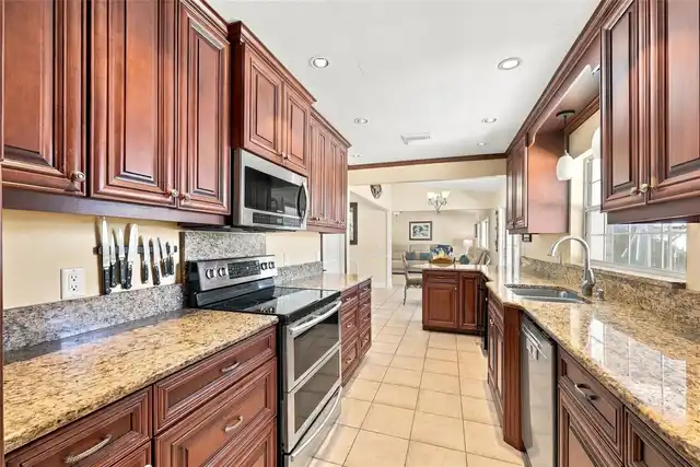Listing Photo 23