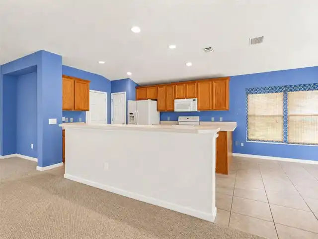 Listing Photo 17