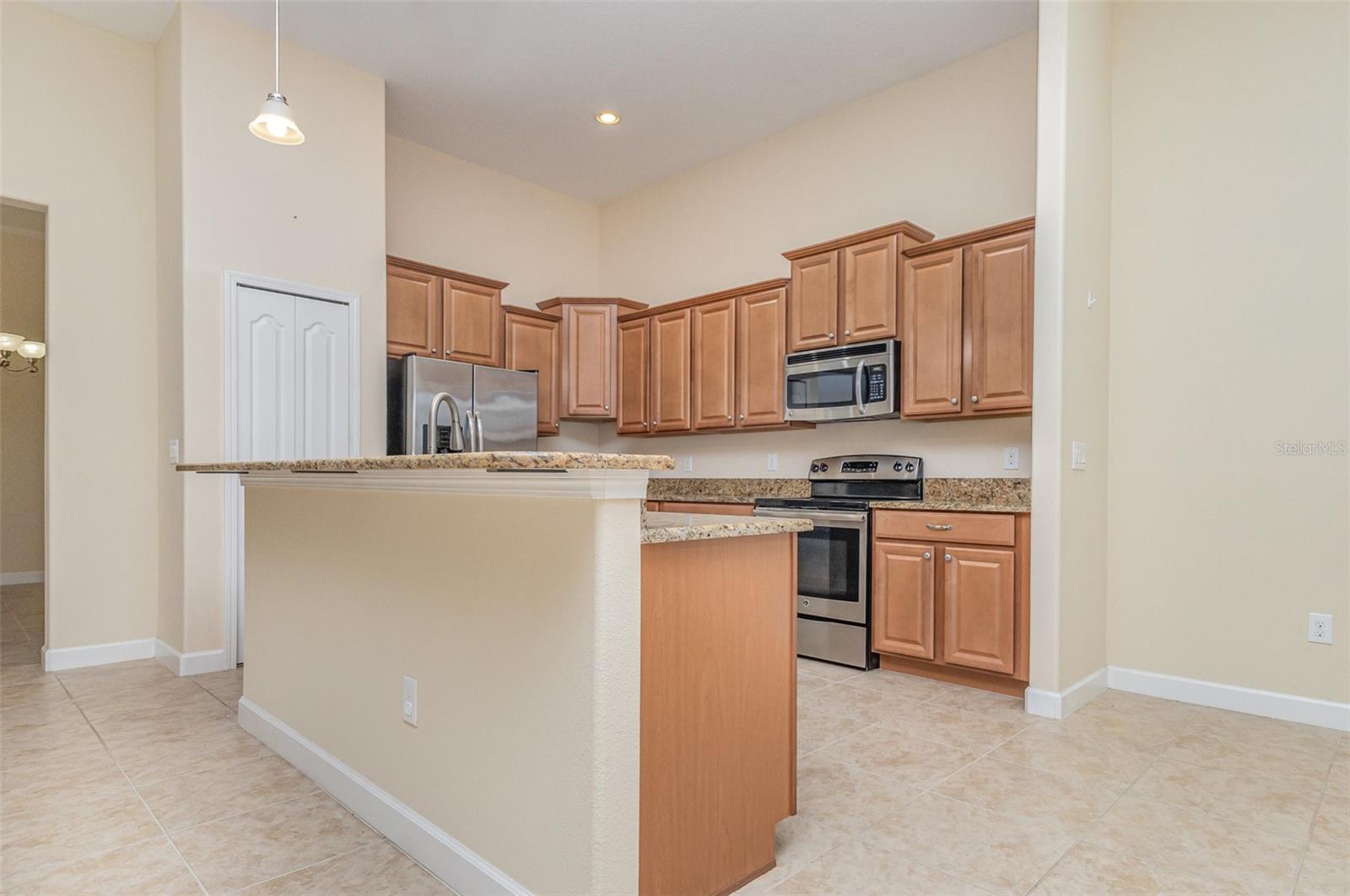 Listing Photo 8