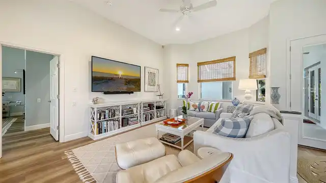 Listing Photo 7