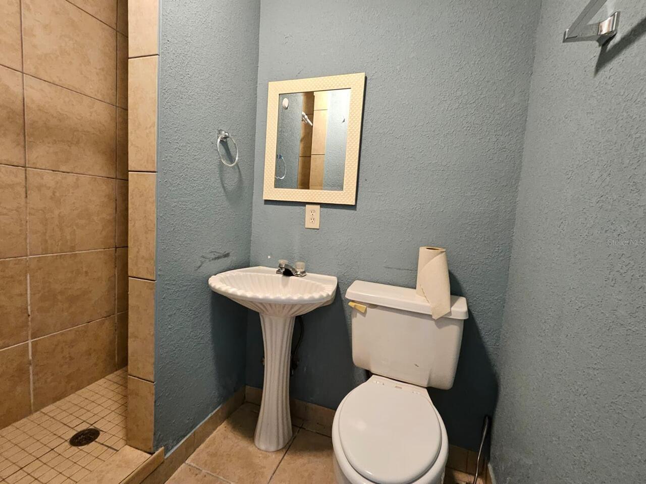 Listing Photo 9