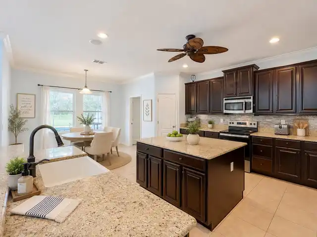 Listing Photo 23
