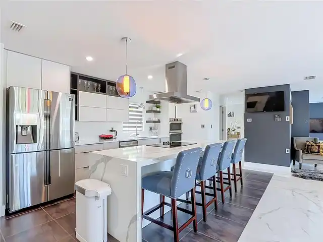 Listing Photo 7