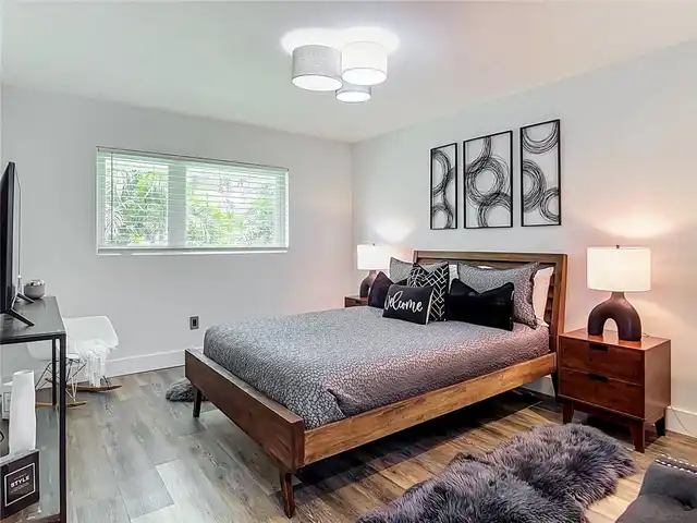 Listing Photo 20