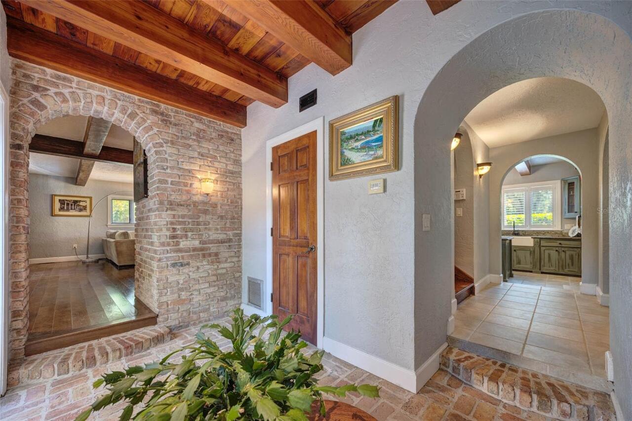 Listing Photo 18
