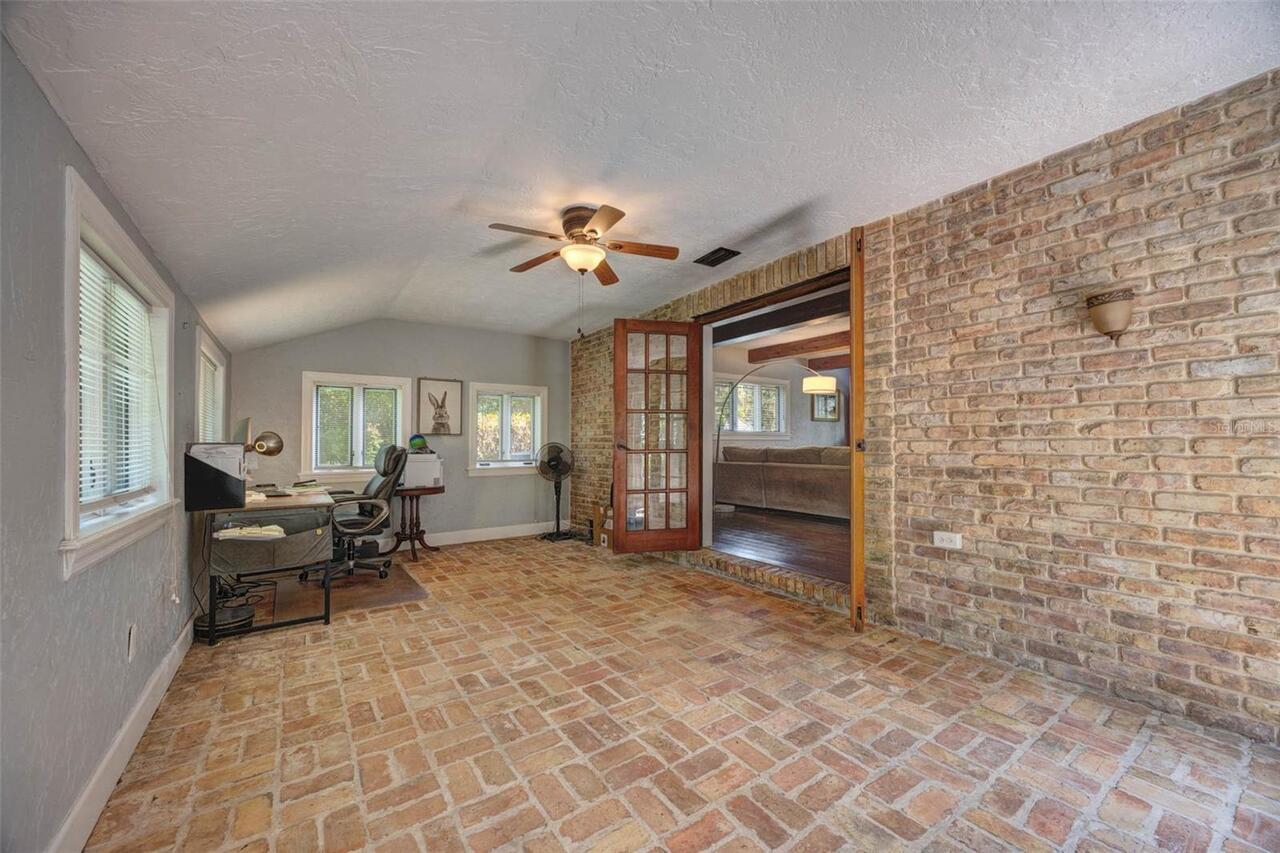 Listing Photo 23