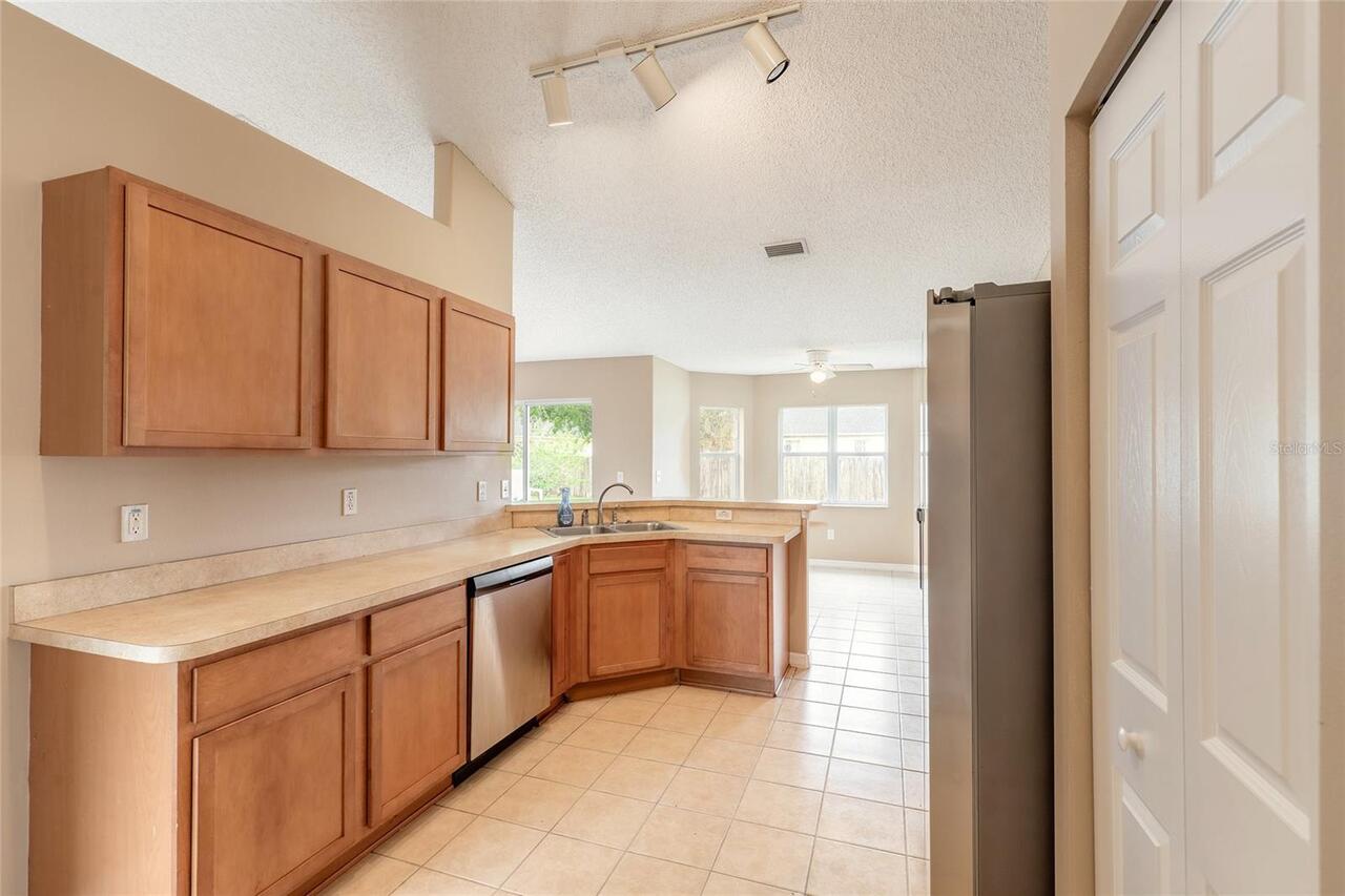 Listing Photo 14