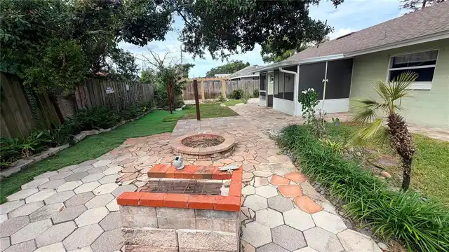 Listing Photo 12