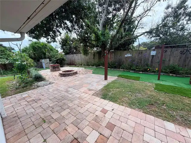 Listing Photo 15